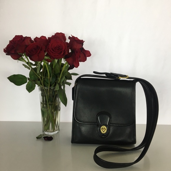 Coach Handbags - Coach Vintage Black Leather Crossbody Satchel Bag